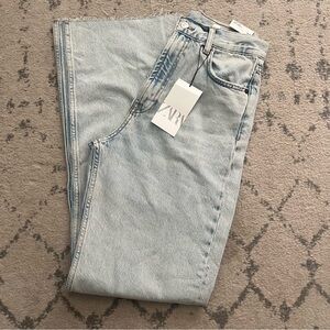 NWT Zara High Rise Wide Leg Jeans Raw Hem Size 6